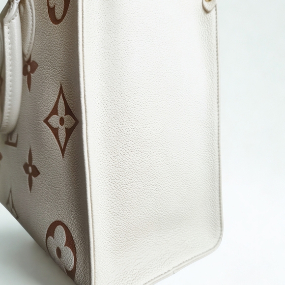 Louis Vuitton Onthego MM Giant Empreinte | Creme & Rose Trianon | Excellent - Picture 3 of 7